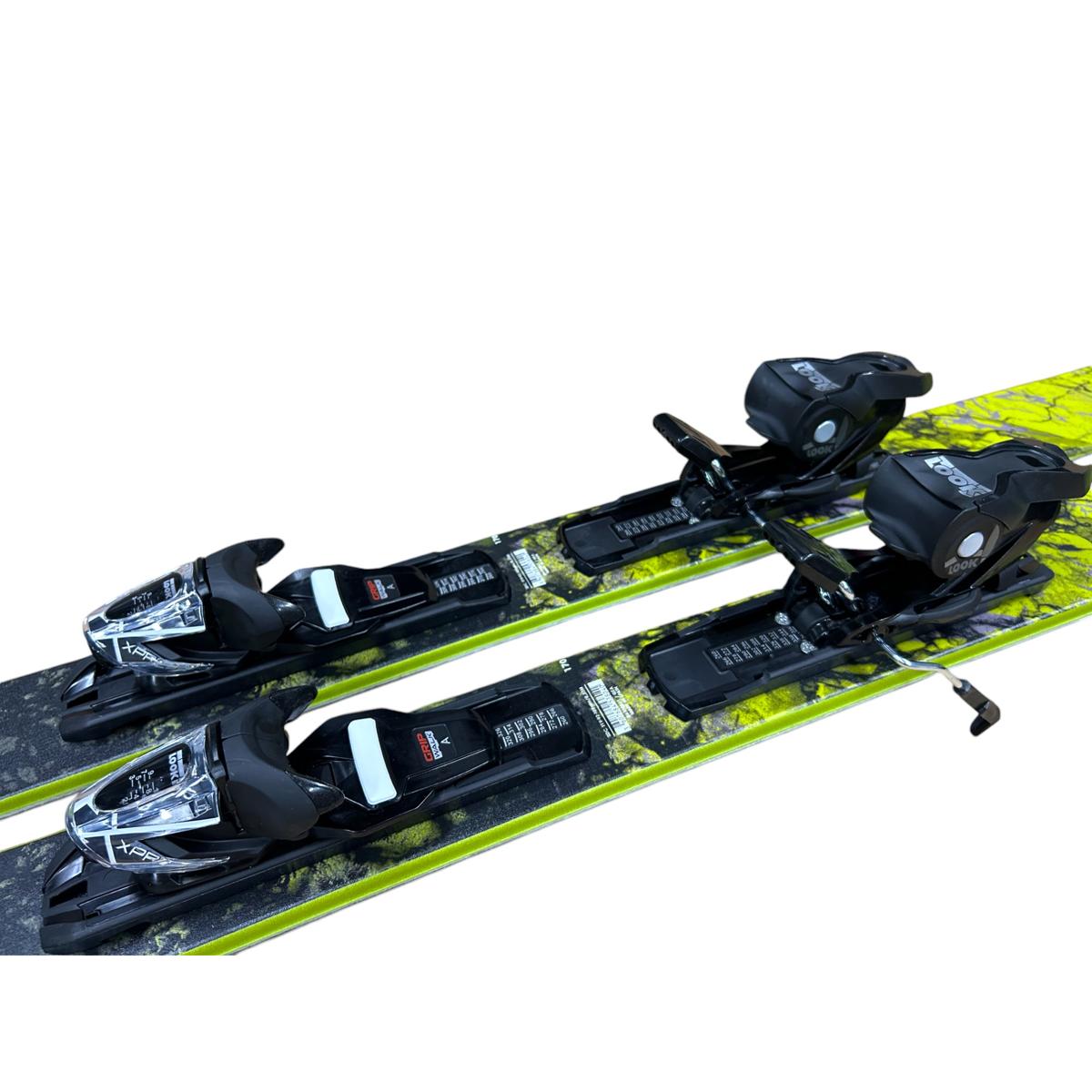 Rossignol Smasher 90 Alpine Skis with Xpress 10 Gw Bindings